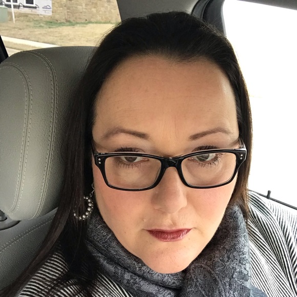 Meet your Posher, Theresa - Picture 4 of 7